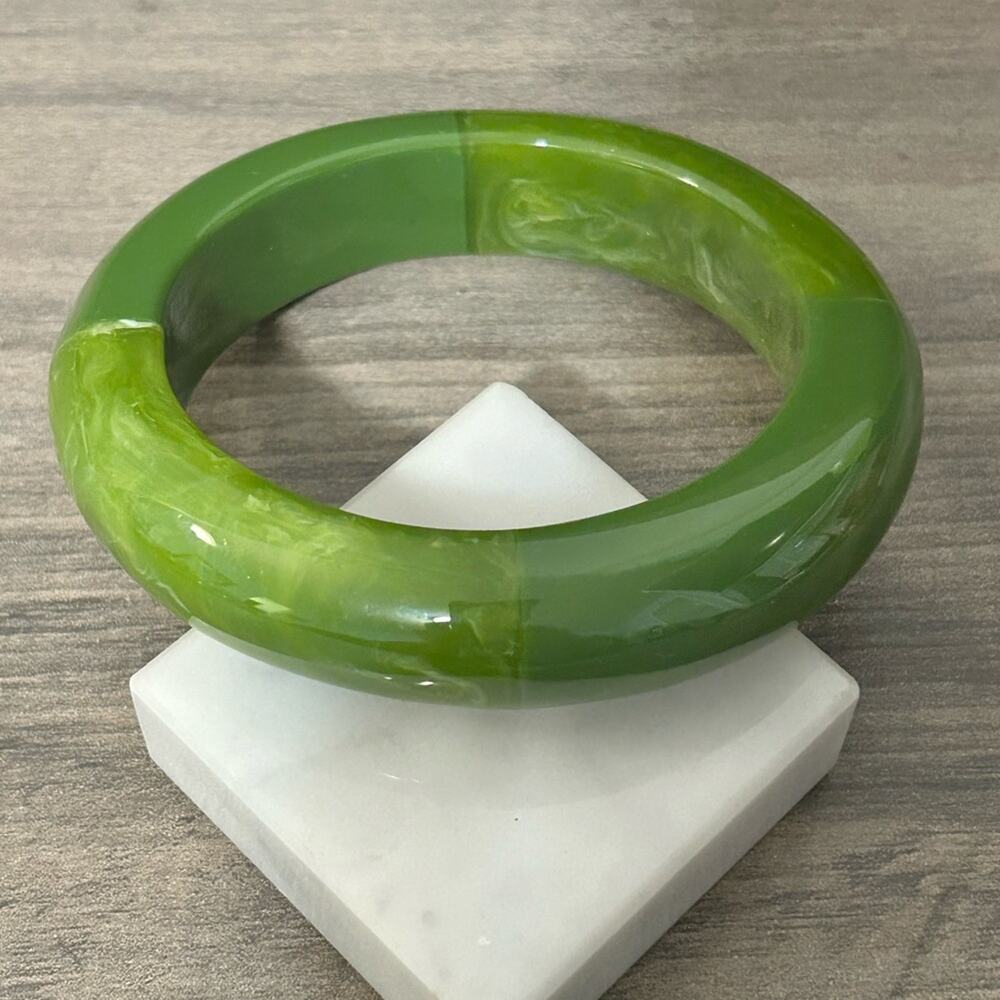 Marbled Green 4 panel Wide Bangle Bracelet Large size 8.25 #909 Acrylic Resin